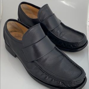 PATRICK COX soft leather loafers in black